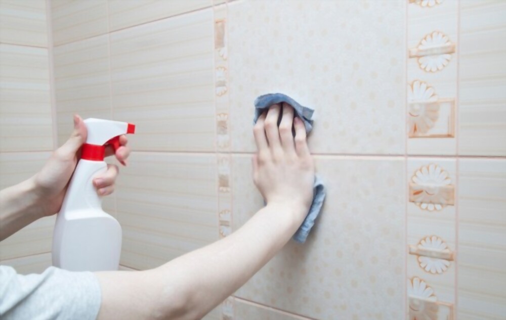 How to Clean Tiles in Bathroom